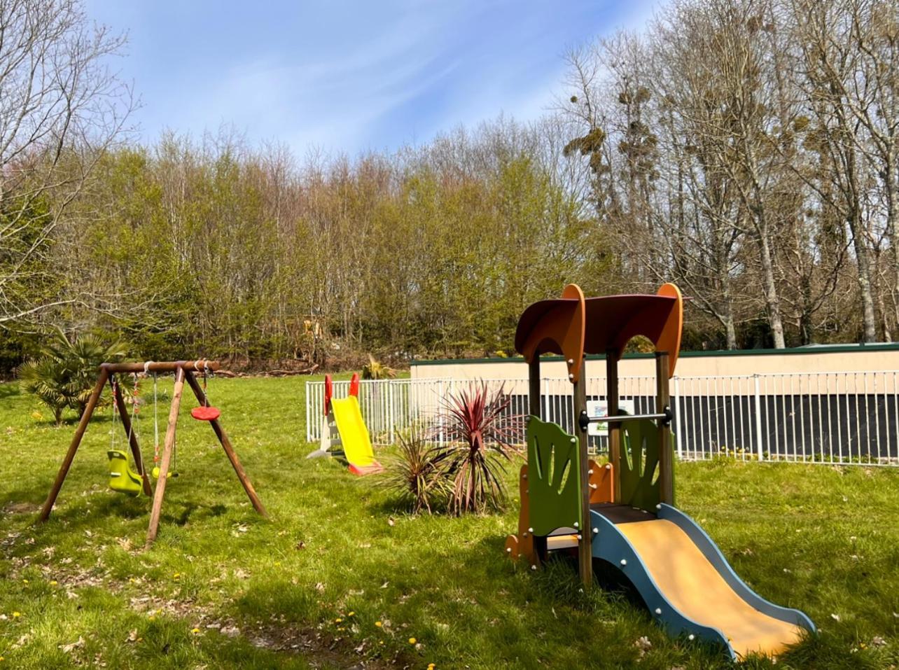 Cabane Insolite Avec Escape Game Saint-Évarzec Exterior foto